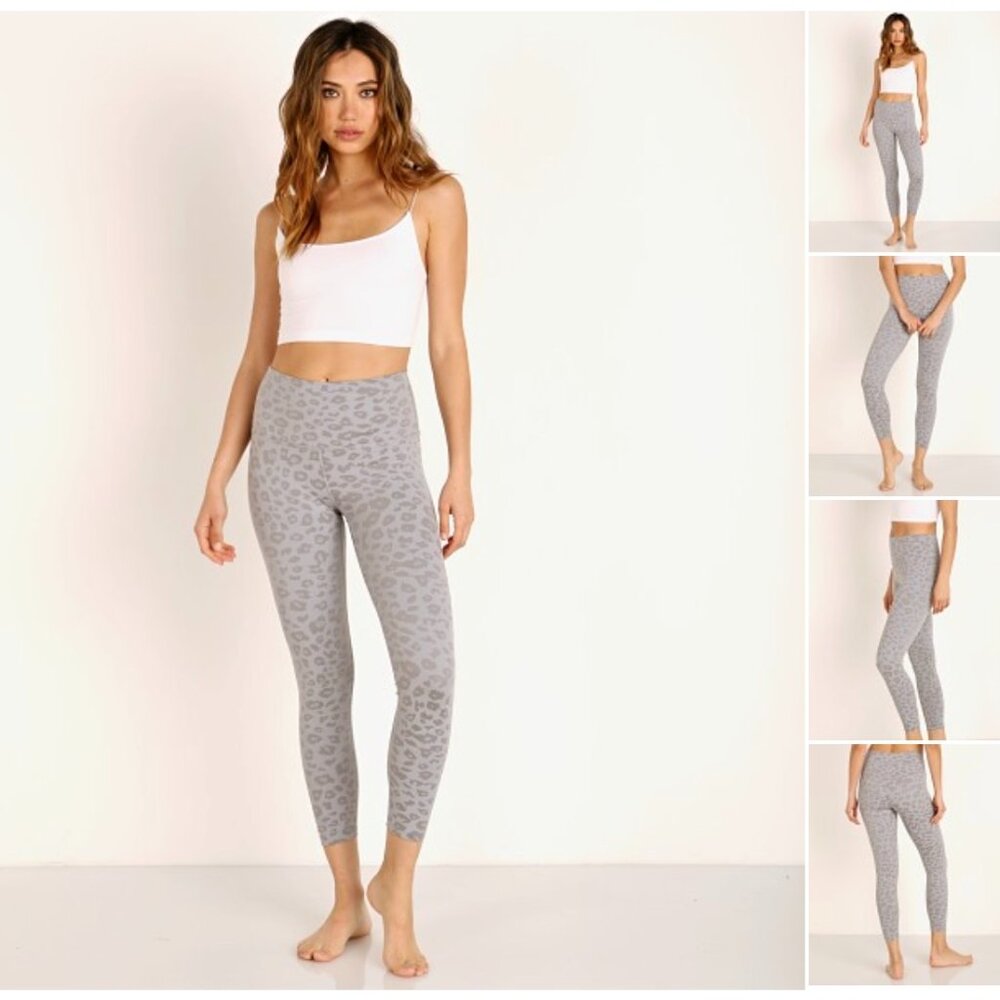 NWT Beyond Yoga High Waisted Midi Legging Gray Leopard, Size M